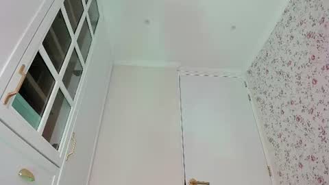 sophie online show from July 2026 06:32:01 PM