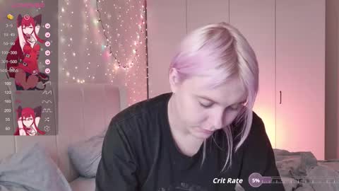 Evelyn online show from November 2025 05:52:02 AM