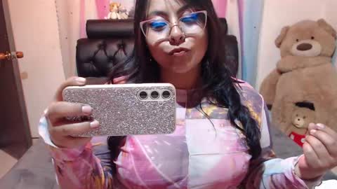 kitty online show from February 2025 03:45:01 AM