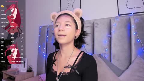 Snapshot of kitty_gang chatting on January 2025 02:35:02 AM Camila online show from January 2025 02:35:02 AM