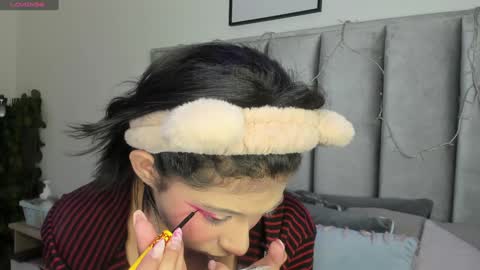 Snapshot of kitty_gang chatting on January 2025 02:33:02 AM Camila online show from January 2025 02:33:02 AM