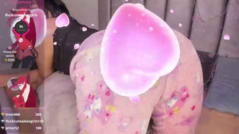 Snapshot of kitty_gang chatting on January 2025 06:12:01 AM Camila online show from January 2025 06:12:01 AM