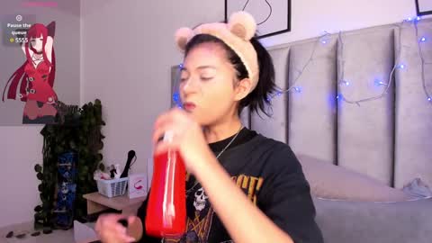 Snapshot of kitty_gang chatting on January 2025 03:00:02 AM Camila online show from January 2025 03:00:02 AM