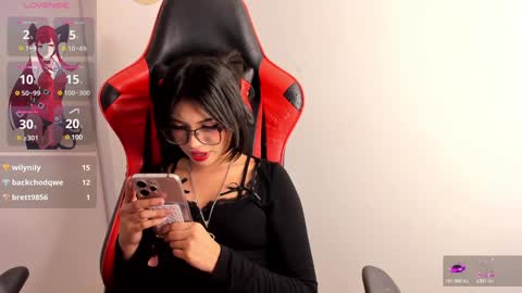 Snapshot of kitty_gang chatting on February 2025 06:43:01 AM Camila online show from February 2025 06:43:01 AM