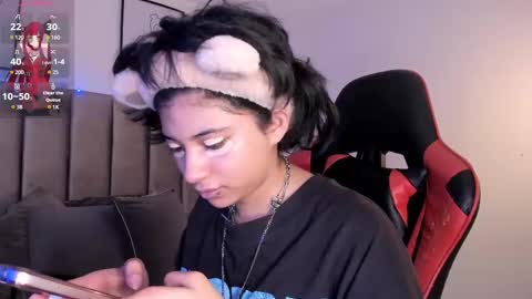 Snapshot of kitty_gang chatting on March 2025 02:46:02 AM Camila online show from March 2025 02:46:02 AM