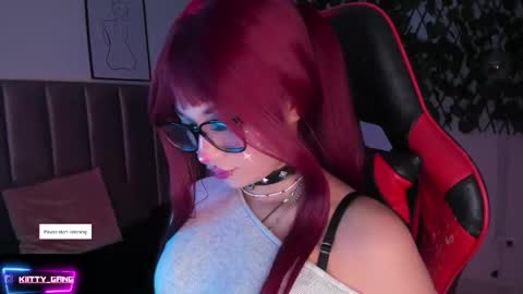 Snapshot of kitty_gang chatting on October 2025 02:31:01 AM Camila online show from October 2025 02:31:01 AM