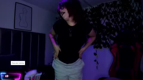 Snapshot of kitty_gang chatting on October 2025 02:26:02 AM Camila online show from October 2025 02:26:02 AM