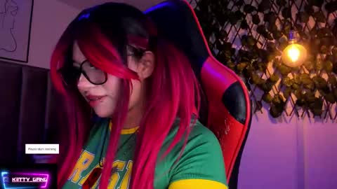 Snapshot of kitty_gang chatting on October 2025 07:34:01 AM Camila online show from October 2025 07:34:01 AM