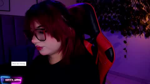 Snapshot of kitty_gang chatting on November 2025 02:11:01 AM Camila online show from November 2025 02:11:01 AM