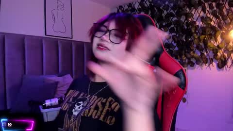 Snapshot of kitty_gang chatting on November 2025 02:23:02 AM Camila online show from November 2025 02:23:02 AM