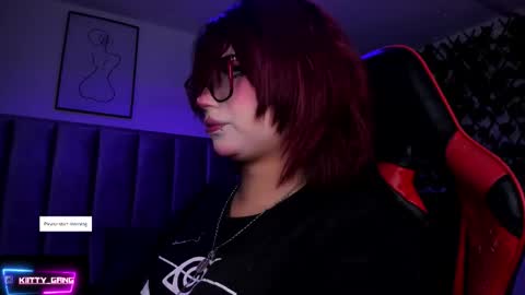 Snapshot of kitty_gang chatting on December 2025 02:20:01 AM Camila online show from December 2025 02:20:01 AM