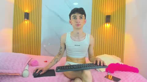 kitty_gill online show from December 2024 05:26:02 PM