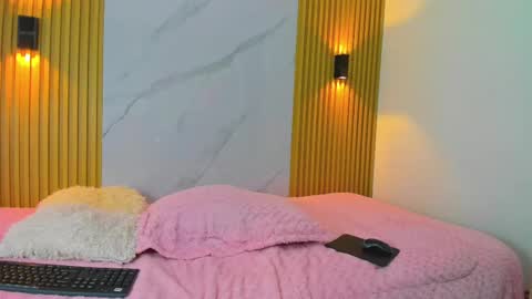 kitty_gill online show from December 2024 02:32:01 PM