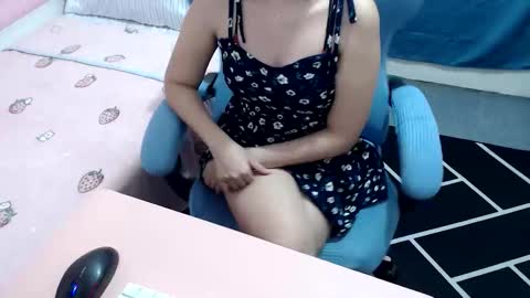 Snapshot of kitty_kity chatting on March 2026 07:01:01 AM Kate online show from March 2026 07:01:01 AM