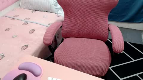 Snapshot of kitty_kity chatting on March 2026 10:10:02 PM Kate online show from March 2026 10:10:02 PM