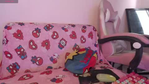 kitty_kryss online show from June 2026 07:48:01 PM