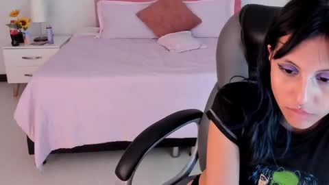 Kitty online show from March 2025 04:07:01 AM