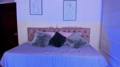 Kitty online show from September 2025 07:59:01 PM