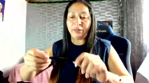 Snapshot of kitty_violet_ chatting on July 2026 03:15:01 PM violet online show from July 2026 03:15:01 PM