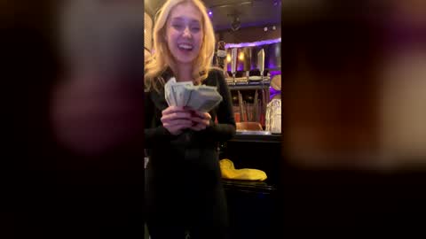 Snapshot of kittyandbat chatting on February 2026 09:08:01 AM KittyAndBat online show from February 2026 09:08:01 AM