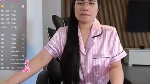 kittybabe0528 online show from May 2026 06:30:02 AM