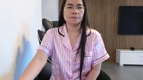 kittybabe0528 online show from May 2026 05:03:01 AM