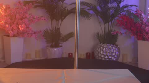 Snapshot of kittycaitlin chatting on December 2024 01:32:02 AM Katya online show from December 2024 01:32:02 AM