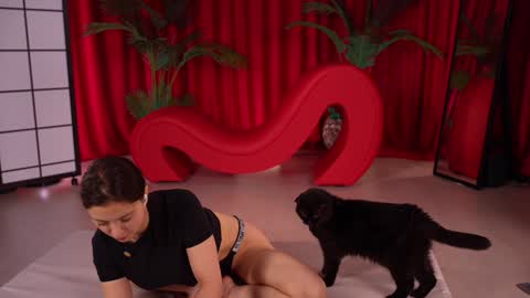 Snapshot of kittycaitlin chatting on October 2025 06:39:02 PM Katya online show from October 2025 06:39:02 PM