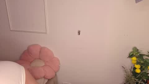 Shira online show from March 2026 02:10:02 PM