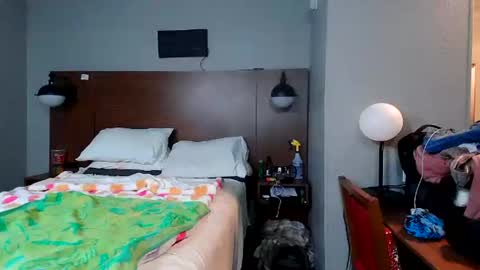 Snapshot of kittykat_1999 chatting on January 2025 02:10:02 PM kittykat 1999 online show from January 2025 02:10:02 PM