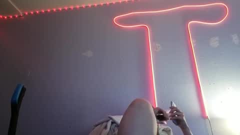 Snapshot of kittykat_1999 chatting on October 2025 08:59:01 AM kittykat 1999 online show from October 2025 08:59:01 AM