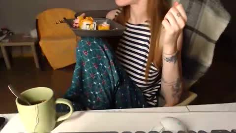 KittyloveMoon online show from April 2026 08:15:01 PM