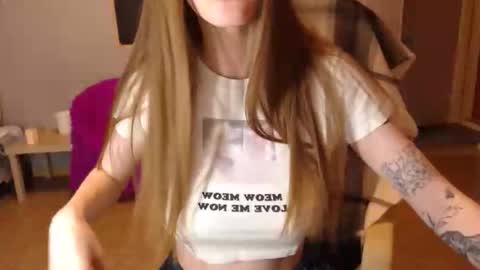 KittyloveMoon online show from May 2026 03:51:01 PM
