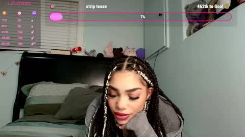 Snapshot of kittymarie28 chatting on February 2025 12:10:01 AM kitty online show from February 2025 12:10:01 AM