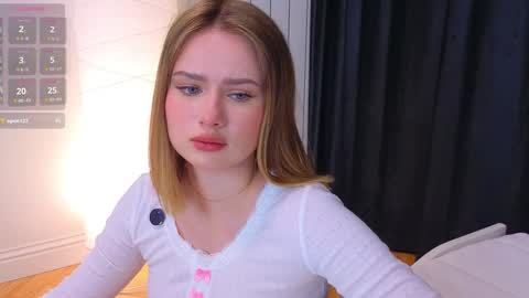 Snapshot of kittymeow_xxx chatting on December 2025 02:56:02 PM Sofia online show from December 2025 02:56:02 PM