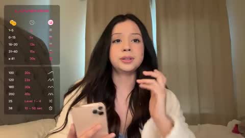 Snapshot of kittymia8 chatting on December 2024 09:06:01 PM mia online show from December 2024 09:06:01 PM