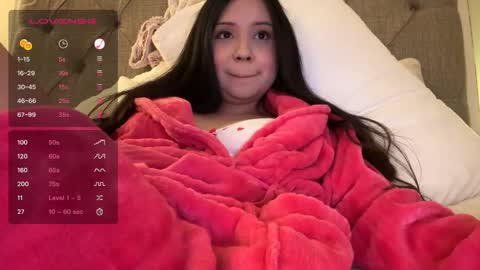 Snapshot of kittymia8 chatting on October 2025 05:29:02 AM mia online show from October 2025 05:29:02 AM