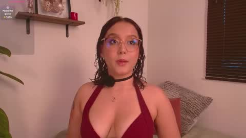 Sophie online show from April 2026 10:07:02 PM