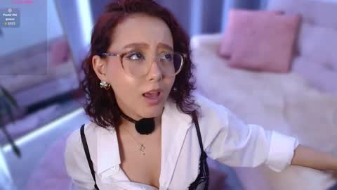Sophie online show from May 2026 09:12:01 PM