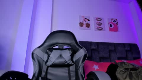 kitty online show from April 2026 06:09:02 PM