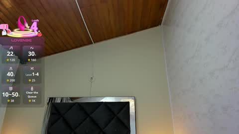 Snapshot of kittyy_babee chatting on October 2025 11:47:01 AM kitty online show from October 2025 11:47:01 AM