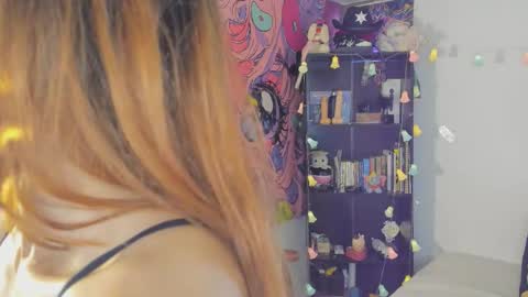 Snapshot of kittyzenn chatting on November 2025 05:15:02 PM Kitty Zen online show from November 2025 05:15:02 PM