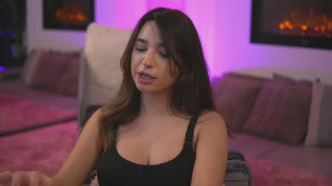 Snapshot of kity_sweet chatting on January 2025 03:33:02 PM Erika online show from January 2025 03:33:02 PM