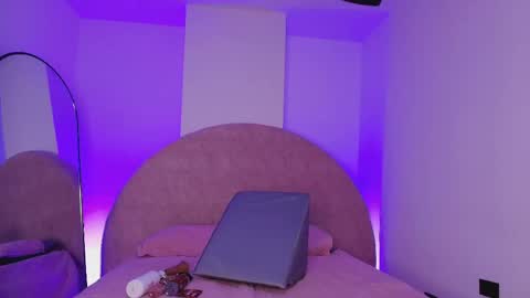 Kkira  online show from May 2026 11:59:01 AM