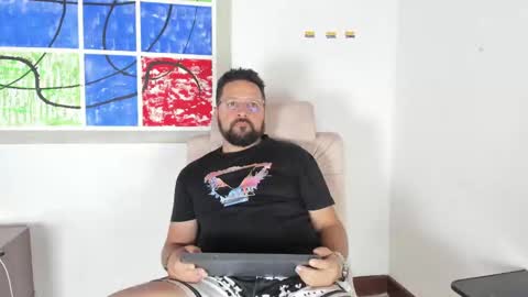 Klarck  online show from January 2025 09:39:02 PM