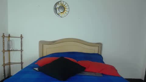 Klarck  online show from February 2025 02:18:01 PM