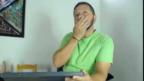 Klarck  online show from March 2025 01:48:01 PM