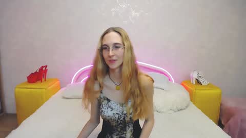 Klary online show from January 2025 03:52:01 PM