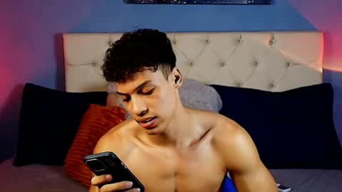 klaton__ online show from April 2026 06:10:01 PM