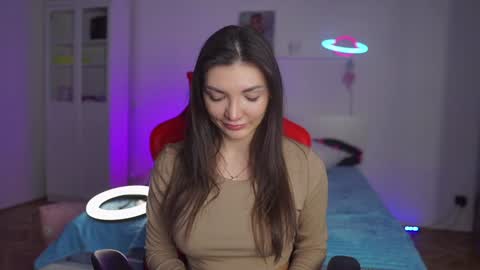 Snapshot of kleofox chatting on December 2024 08:44:01 PM Alice online show from December 2024 08:44:01 PM